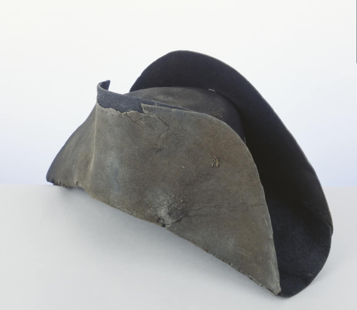 chapeau-pourpard-bicorne-premier-consul-napoleon-bonaparte