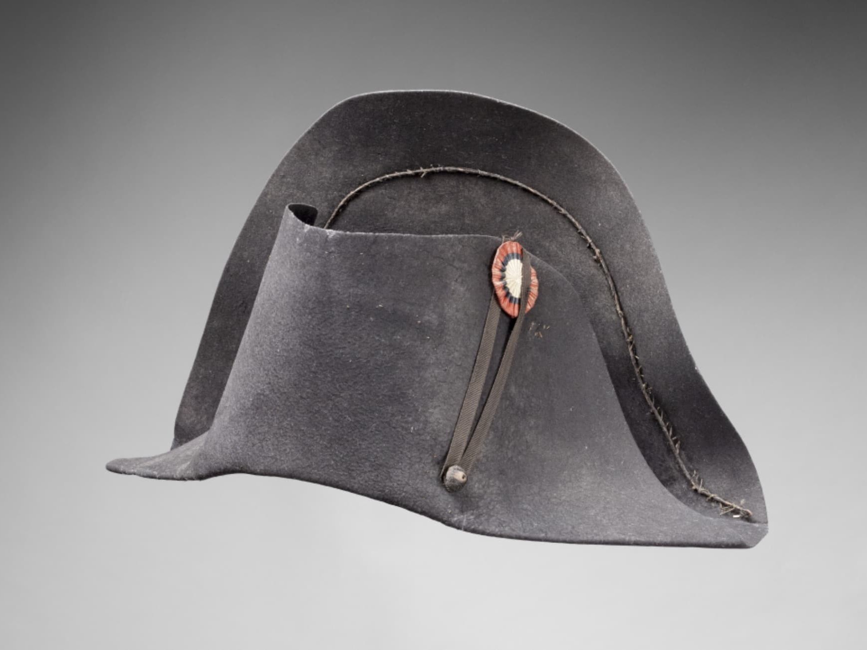 chapeau-bicorne-de-empereur-napoleon-i-bonaparte